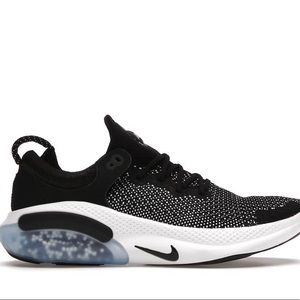 Nike Joyride Run Flyknit